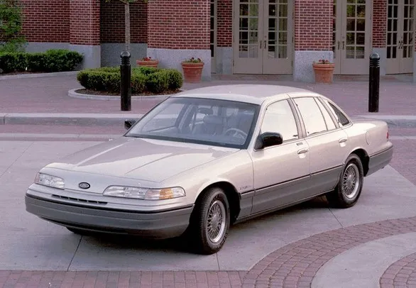 1993 FORD CROWN VICTORIA DIFETTI