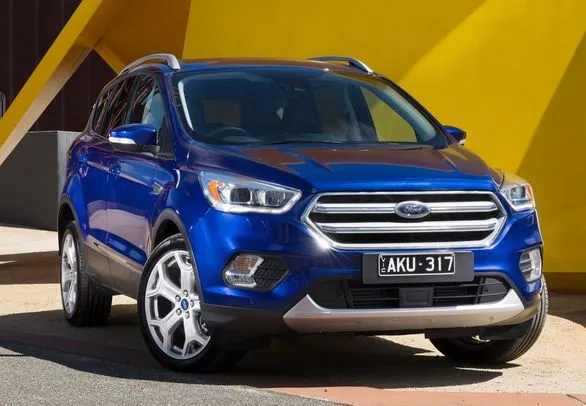 2019 FORD ESCAPE DIFETTI