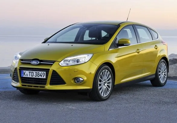 2013 FORD FOCUS DIFETTI