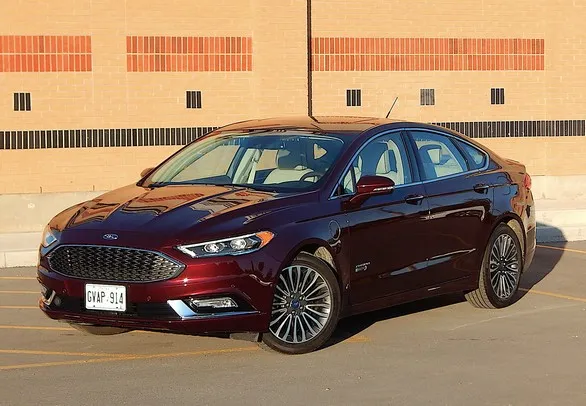 2017 FORD FUSION ENERGI DIFETTI