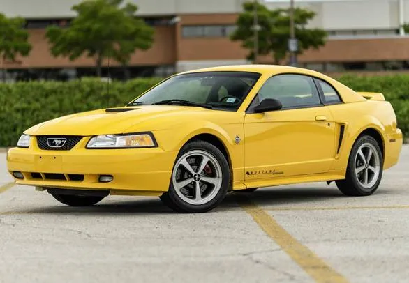 2003 FORD MUSTANG DIFETTI