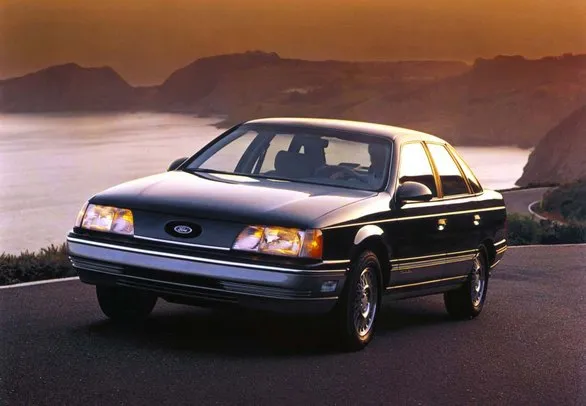 1985 FORD TAURUS DIFETTI