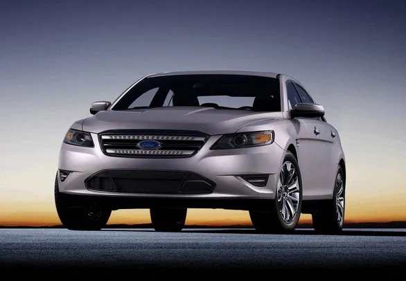 2010 FORD TAURUS DIFETTI